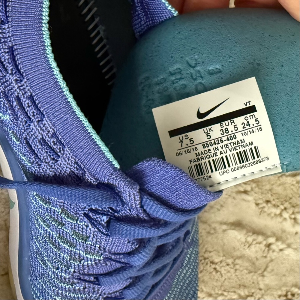 Nike Zoom Training Sneakers - Picture 5 of 12